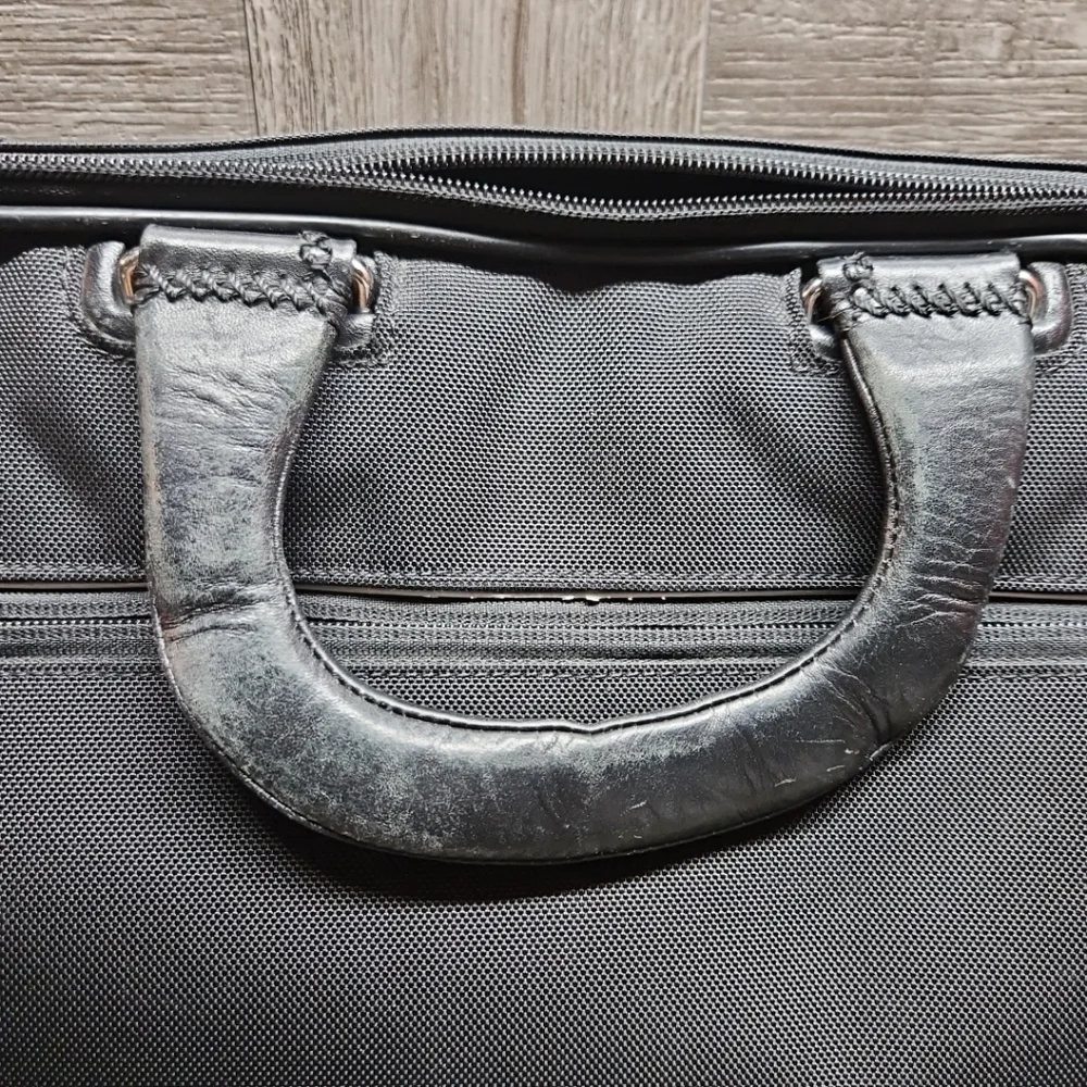 TUMI Arrive Narita Laptop Briefcase 25611D BLK Bag Shoulder Strap Nylon Leather